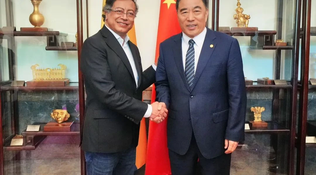 Song Hailiang se reúne con el presidente de Colombia, Gustavo Petro