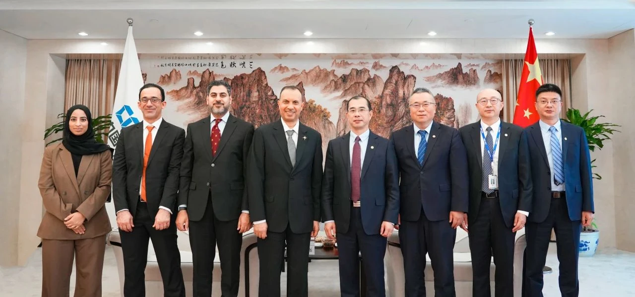 Qiao Xubin se reúne con Ahmed Al Subhi, Presidente de Oman Power and Water Procurement Company (OPWP)